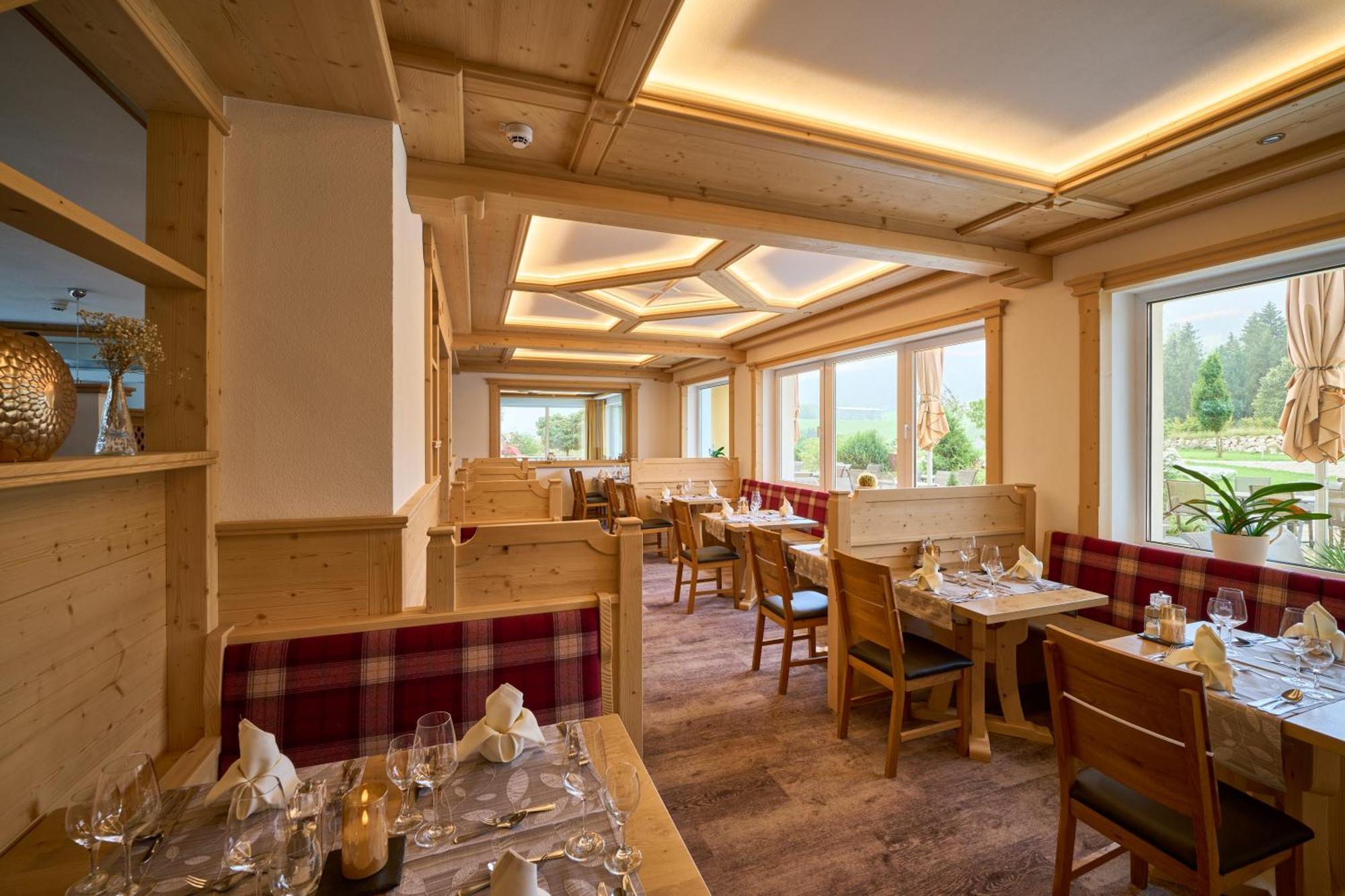 Hotel Nesselwanger Hof מראה חיצוני תמונה