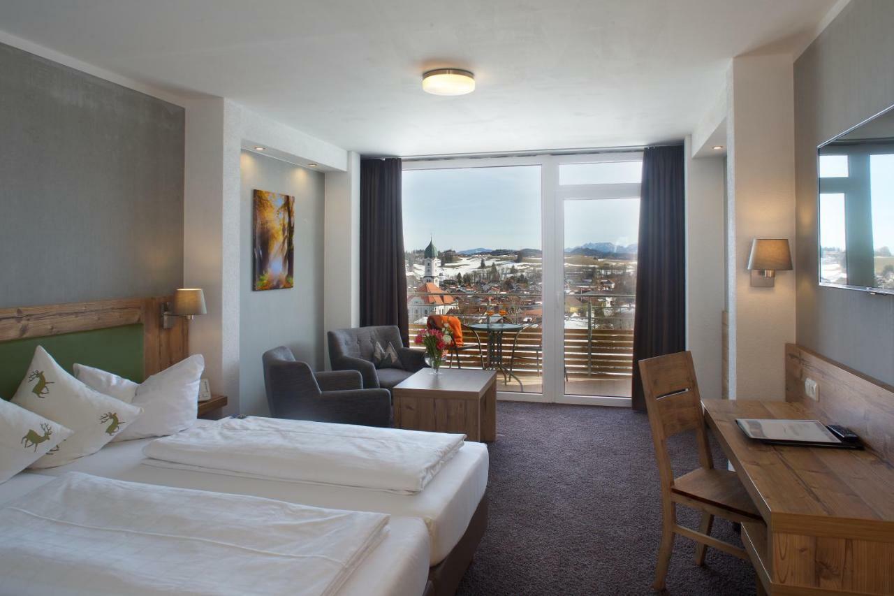 Hotel Nesselwanger Hof מראה חיצוני תמונה